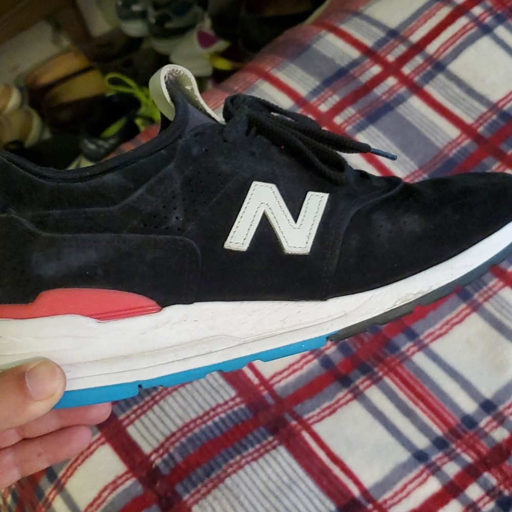Mens sneakers